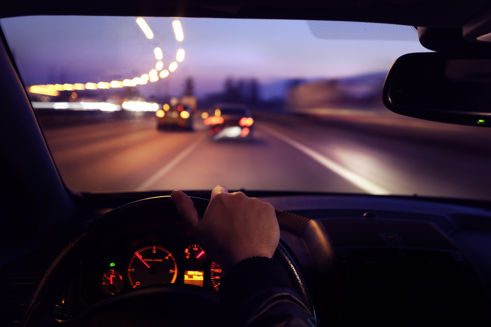 5 Tips to Stay Safe While Driving at Night | Top Driver