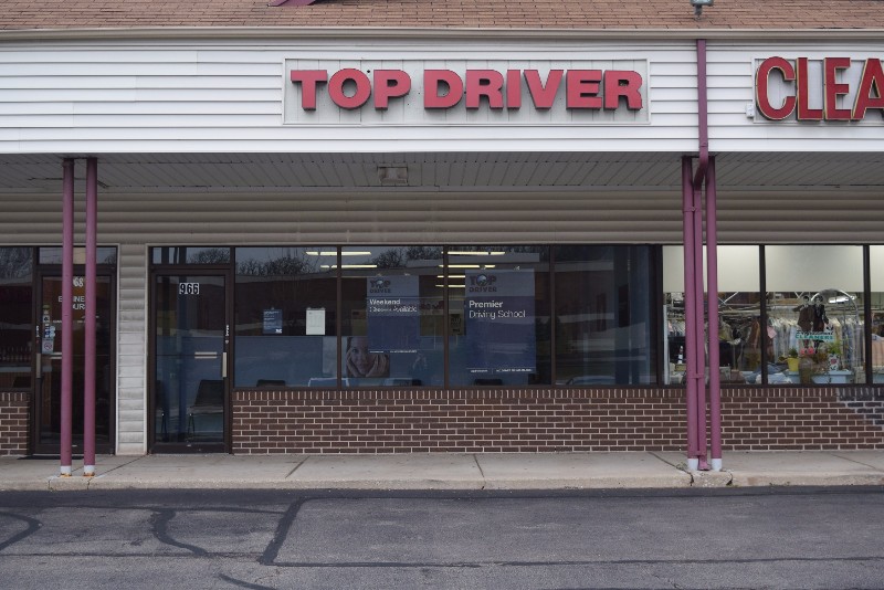Bartlett, IL Top Driver Location, front of building